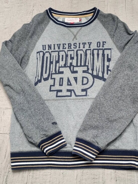 Mitchell & Ness Other - Notre Dame NCAA Mitchell&Ness‎ Size M Gray Men's Long Sleeve Crewneck Sweatshirt